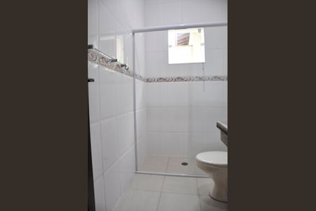 Casa para alugar com 200m², 3 quartos e 3 vagas Casa para alugar com 200m², 3 quartos e 3 vagasDetalhe - Banheiro Social