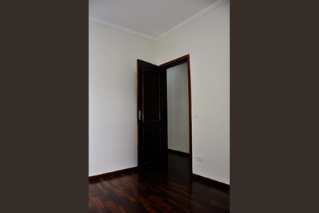 Casa para alugar com 200m², 3 quartos e 3 vagas Casa para alugar com 200m², 3 quartos e 3 vagasDetalhe - Quarto 03