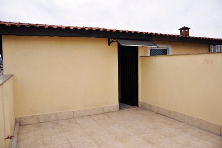 Casa para alugar com 200m², 3 quartos e 3 vagas Casa para alugar com 200m², 3 quartos e 3 vagasDetalhe - Varanda Externa