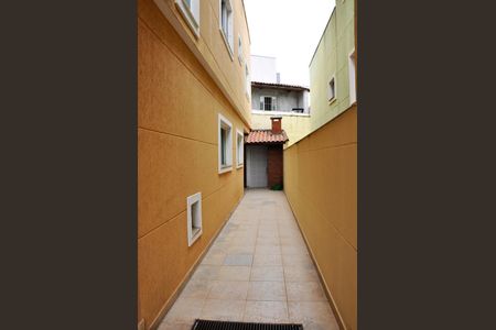 Casa para alugar com 200m², 3 quartos e 3 vagas Casa para alugar com 200m², 3 quartos e 3 vagasDetalhe - Quintal com Churrasqueira