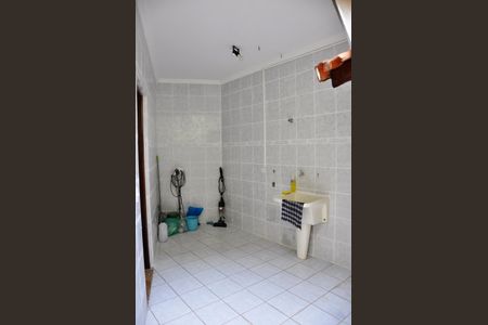 Casa para alugar com 200m², 3 quartos e 3 vagas Casa para alugar com 200m², 3 quartos e 3 vagasDetalhe - Área de Serviço