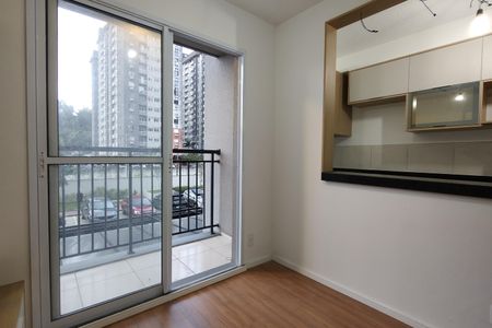 Sala de apartamento para alugar com 2 quartos, 46m² em Jacarepaguá, Rio de Janeiro