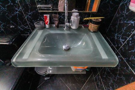 Apartamento à venda com 50m², 2 quartos e 1 vaga Apartamento à venda com 50m², 2 quartos e 1 vagaBanheiro