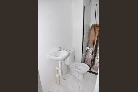 Apartamento para alugar com 31m², 2 quartos e sem vaga Apartamento para alugar com 31m², 2 quartos e sem vagaDetalhe - Banheiro Social