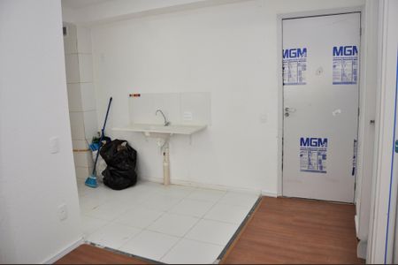 Apartamento para alugar com 31m², 2 quartos e sem vaga Apartamento para alugar com 31m², 2 quartos e sem vagaDetalhe - Sala