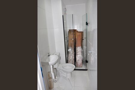 Apartamento para alugar com 31m², 2 quartos e sem vaga Apartamento para alugar com 31m², 2 quartos e sem vagaDetalhe - Banheiro Social