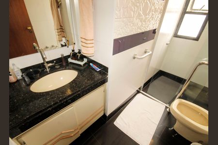 Apartamento para alugar com 265m², 5 quartos e 5 vagasbanheiro 1