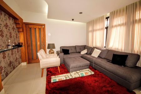 Apartamento para alugar com 265m², 5 quartos e 5 vagassala