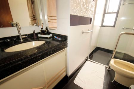 Apartamento para alugar com 265m², 5 quartos e 5 vagasbanheiro 1