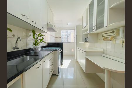 Apartamento à venda com 58m², 2 quartos e 1 vagaCozinha e Área de Serviço