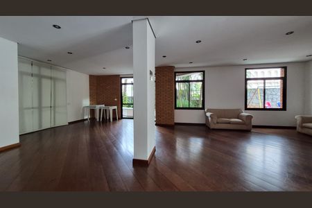 Apartamento à venda com 120m², 2 quartos e 2 vagas Apartamento à venda com 120m², 2 quartos e 2 vagasÁrea comum - Salão de festas