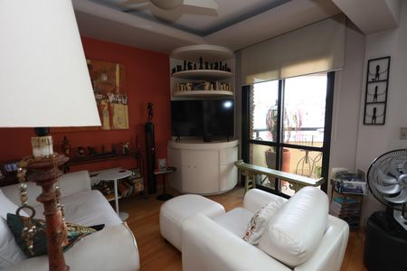 Apartamento à venda com 120m², 2 quartos e 2 vagas Apartamento à venda com 120m², 2 quartos e 2 vagasSala