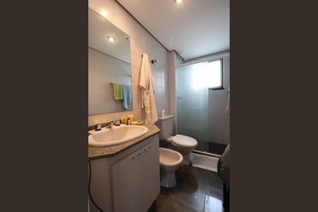 Apartamento à venda com 120m², 2 quartos e 2 vagas Apartamento à venda com 120m², 2 quartos e 2 vagasBanheiro