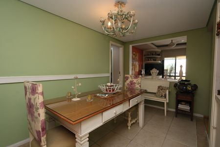 Apartamento à venda com 120m², 2 quartos e 2 vagas Apartamento à venda com 120m², 2 quartos e 2 vagassala de jantar