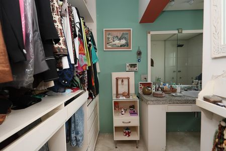 Apartamento à venda com 120m², 2 quartos e 2 vagas Apartamento à venda com 120m², 2 quartos e 2 vagasBanheiro da Suíte