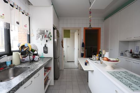 Apartamento à venda com 120m², 2 quartos e 2 vagas Apartamento à venda com 120m², 2 quartos e 2 vagascozinha