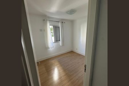 Quarto 1 de apartamento para alugar com 3 quartos, 68m² em Bela Aliança, São Paulo
