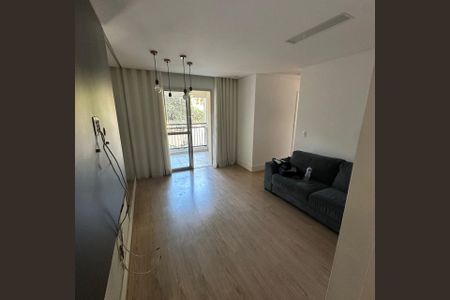 Sala de apartamento para alugar com 3 quartos, 68m² em Bela Aliança, São Paulo