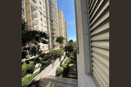 Vista da janela de apartamento para alugar com 3 quartos, 68m² em Bela Aliança, São Paulo