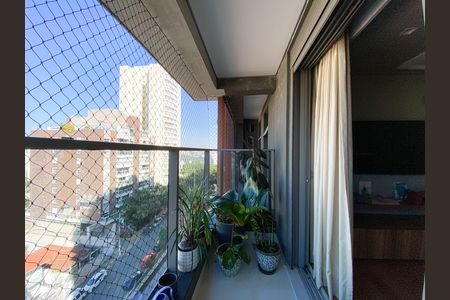 Apartamento à venda com 232m², 4 quartos e 3 vagas Apartamento à venda com 232m², 4 quartos e 3 vagasVaranda Suíte 2