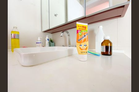 Apartamento à venda com 232m², 4 quartos e 3 vagas Apartamento à venda com 232m², 4 quartos e 3 vagasBanheiro Suíte 1
