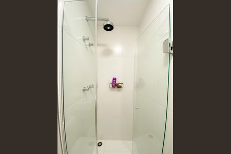 Apartamento à venda com 232m², 4 quartos e 3 vagas Apartamento à venda com 232m², 4 quartos e 3 vagasBanheiro de Serviço