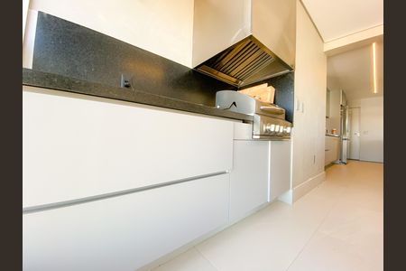 Apartamento à venda com 232m², 4 quartos e 3 vagas Apartamento à venda com 232m², 4 quartos e 3 vagasÁrea Gourmet