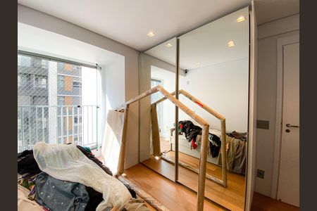 Apartamento à venda com 232m², 4 quartos e 3 vagas Apartamento à venda com 232m², 4 quartos e 3 vagasQuarto 2