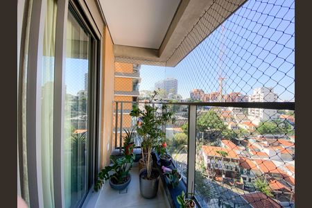 Apartamento à venda com 232m², 4 quartos e 3 vagas Apartamento à venda com 232m², 4 quartos e 3 vagasVaranda Suíte 2