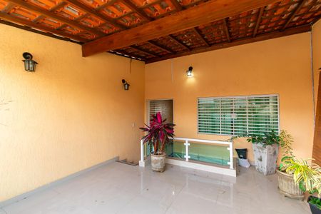 Casa para alugar com 175m², 3 quartos e 2 vagas Casa para alugar com 175m², 3 quartos e 2 vagasVaranda