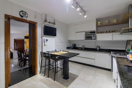 Casa à venda com 352m², 3 quartos e 2 vagasCozinha