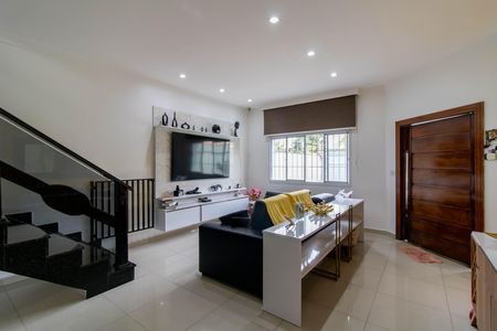 Casa à venda com 352m², 3 quartos e 2 vagasSala