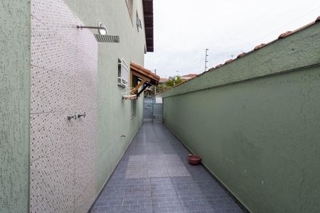 Casa à venda com 352m², 3 quartos e 2 vagasCorredor LAteral