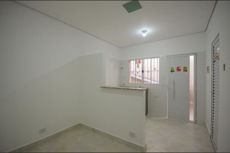 Sala de casa para alugar com 2 quartos, 55m² em Vila Pereira Cerca, São Paulo