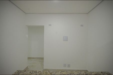 Sala de casa para alugar com 2 quartos, 55m² em Vila Pereira Cerca, São Paulo