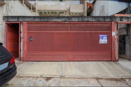 Casa para alugar com 55m², 2 quartos e sem vagaFachada