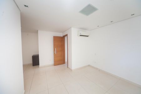 Apartamento para alugar com 207m², 4 quartos e 3 vagas Apartamento para alugar com 207m², 4 quartos e 3 vagassuite 2
