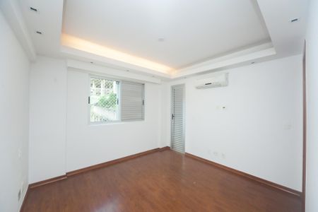 Apartamento para alugar com 207m², 4 quartos e 3 vagas Apartamento para alugar com 207m², 4 quartos e 3 vagassuite 1