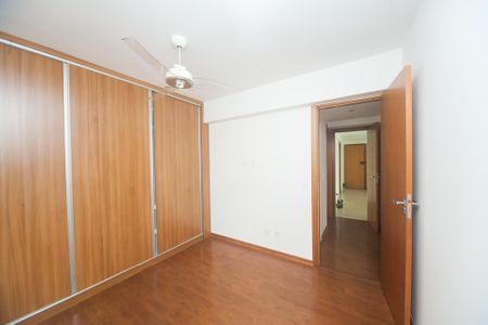 Apartamento para alugar com 207m², 4 quartos e 3 vagas Apartamento para alugar com 207m², 4 quartos e 3 vagasquarto 2