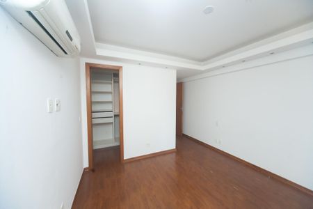Apartamento para alugar com 207m², 4 quartos e 3 vagas Apartamento para alugar com 207m², 4 quartos e 3 vagassuite 1