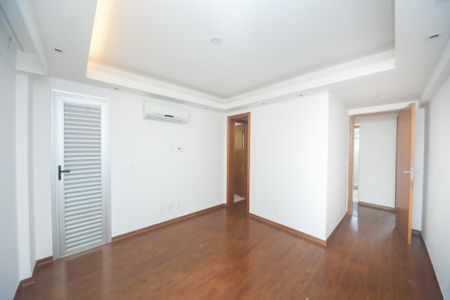 Apartamento para alugar com 207m², 4 quartos e 3 vagas Apartamento para alugar com 207m², 4 quartos e 3 vagassuite 1