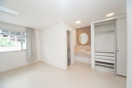 Apartamento para alugar com 207m², 4 quartos e 3 vagas Apartamento para alugar com 207m², 4 quartos e 3 vagassuite 2
