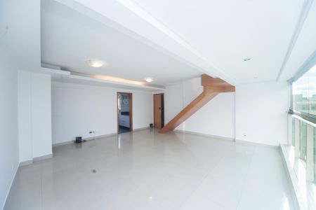 Apartamento para alugar com 207m², 4 quartos e 3 vagas Apartamento para alugar com 207m², 4 quartos e 3 vagassala