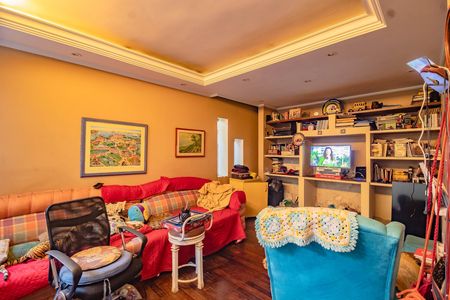 Casa para alugar com 254m², 3 quartos e 4 vagas