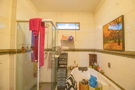 Casa para alugar com 254m², 3 quartos e 4 vagas