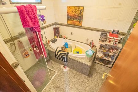 Casa para alugar com 254m², 3 quartos e 4 vagas