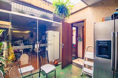 Casa para alugar com 254m², 3 quartos e 4 vagas