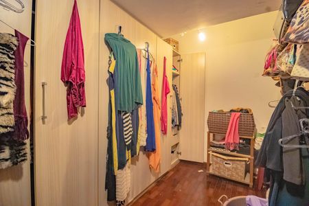Casa para alugar com 254m², 3 quartos e 4 vagas