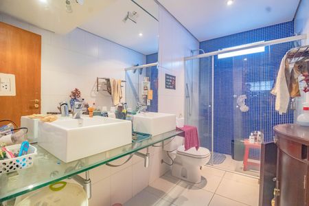 Casa para alugar com 254m², 3 quartos e 4 vagas