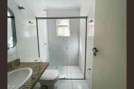 Casa para alugar com 200m², 3 quartos e 4 vagas Casa para alugar com 200m², 3 quartos e 4 vagasBanheiro 2